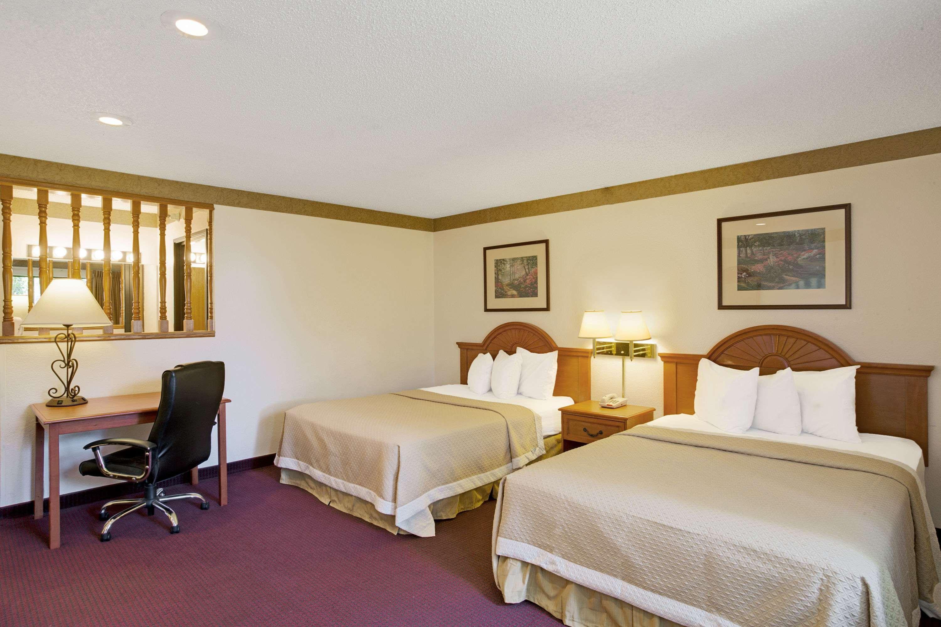 Antelope Inn & Suites Clearfield Exteriör bild
