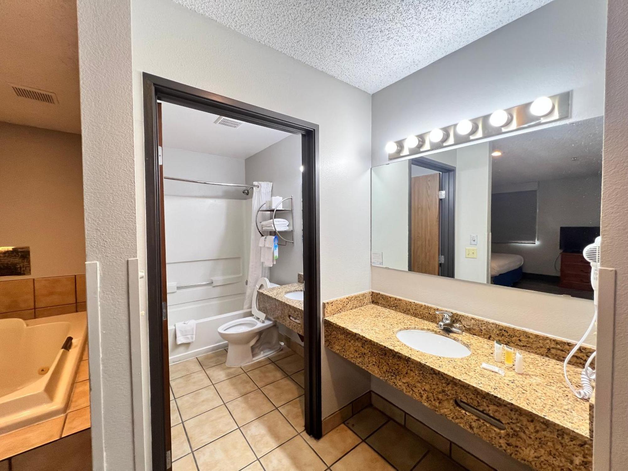 Antelope Inn & Suites Clearfield Exteriör bild