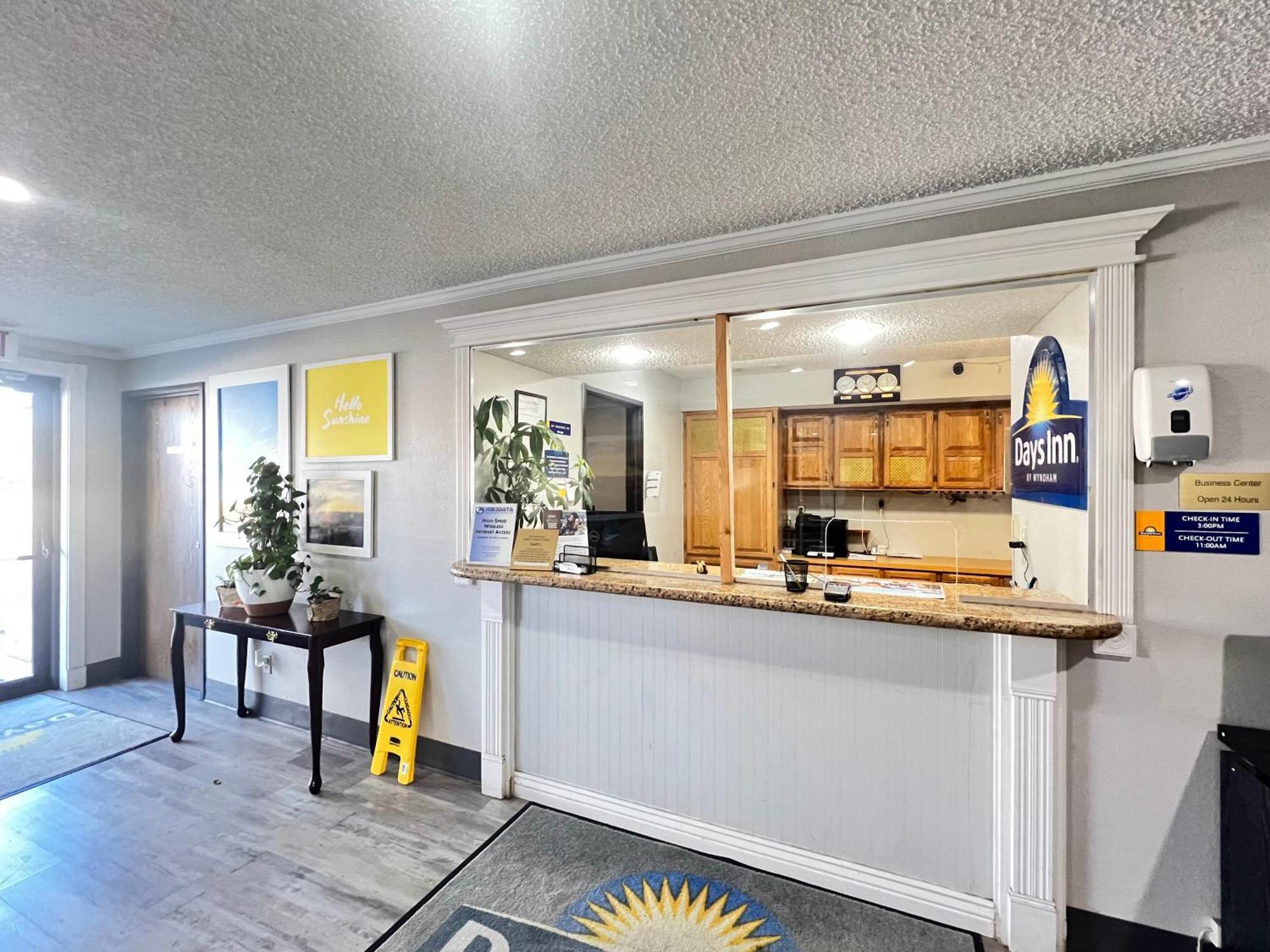 Antelope Inn & Suites Clearfield Exteriör bild